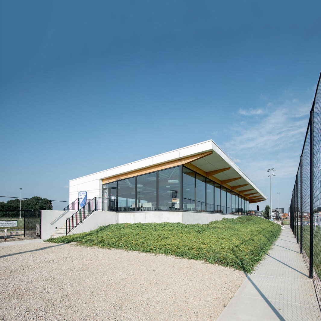 KFC Nijlen — Nieuwe kantine en kleedkamers voor de voetbalclub