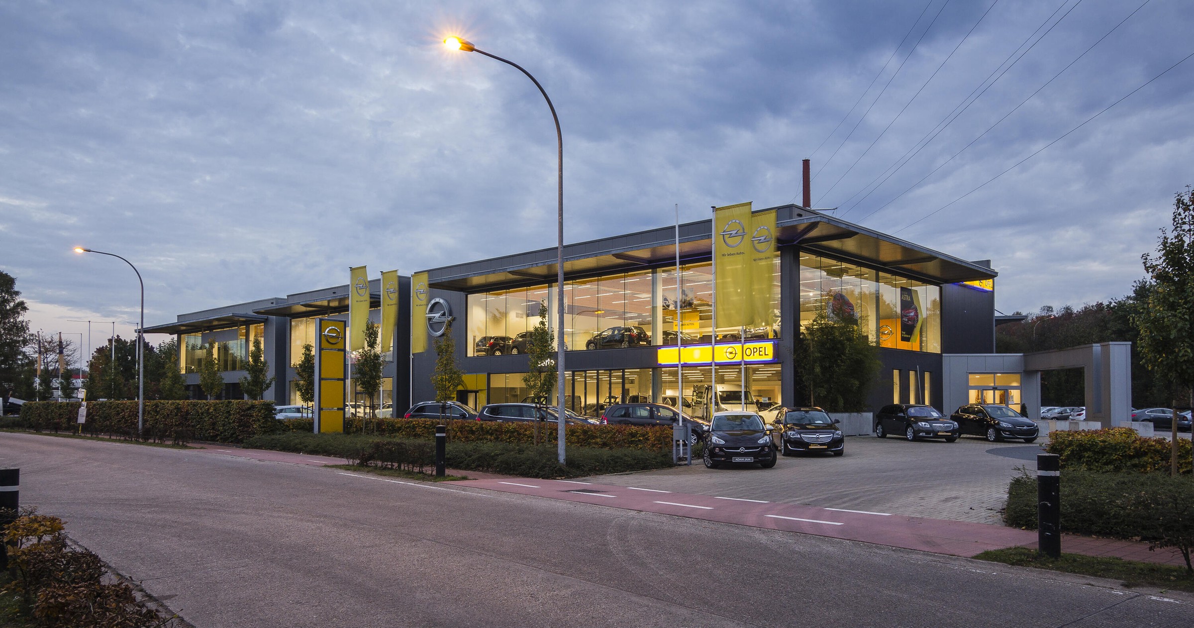 Barto — Moderne autogarage met klantvriendelijke lay-out